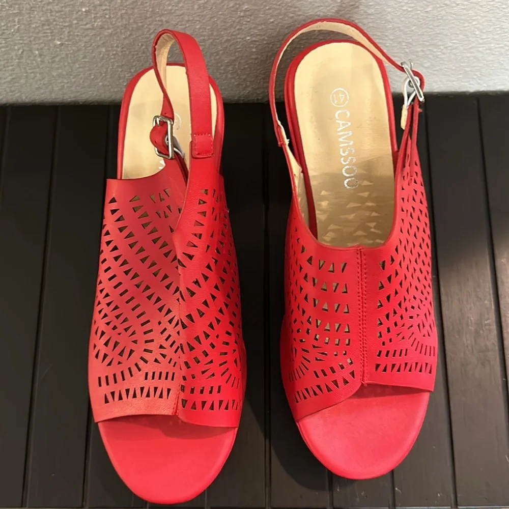 CAMSSOO RED PLATFORM HEELS - Picture 4 of 5